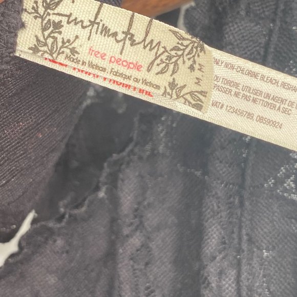 Intimately Free People Womens Black Lacy Racerback Bralette M - Picture 3 of 5